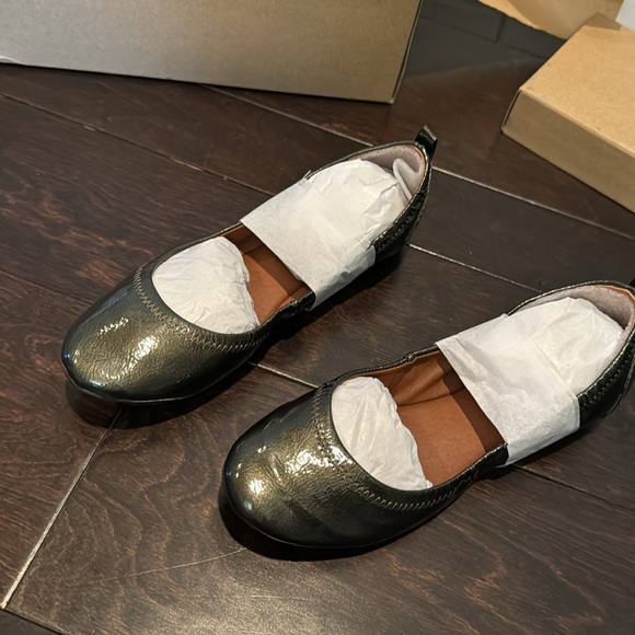 Lucky brand Alesia ballet flats hami mirror shoes 7.5 - Picture 2 of 11